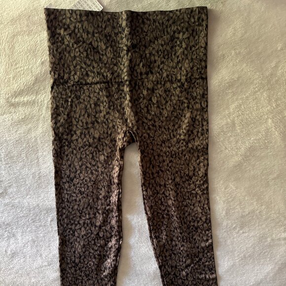 Spanx Leopard Print Look at me Now Leggings NWT - Picture 2 of 3